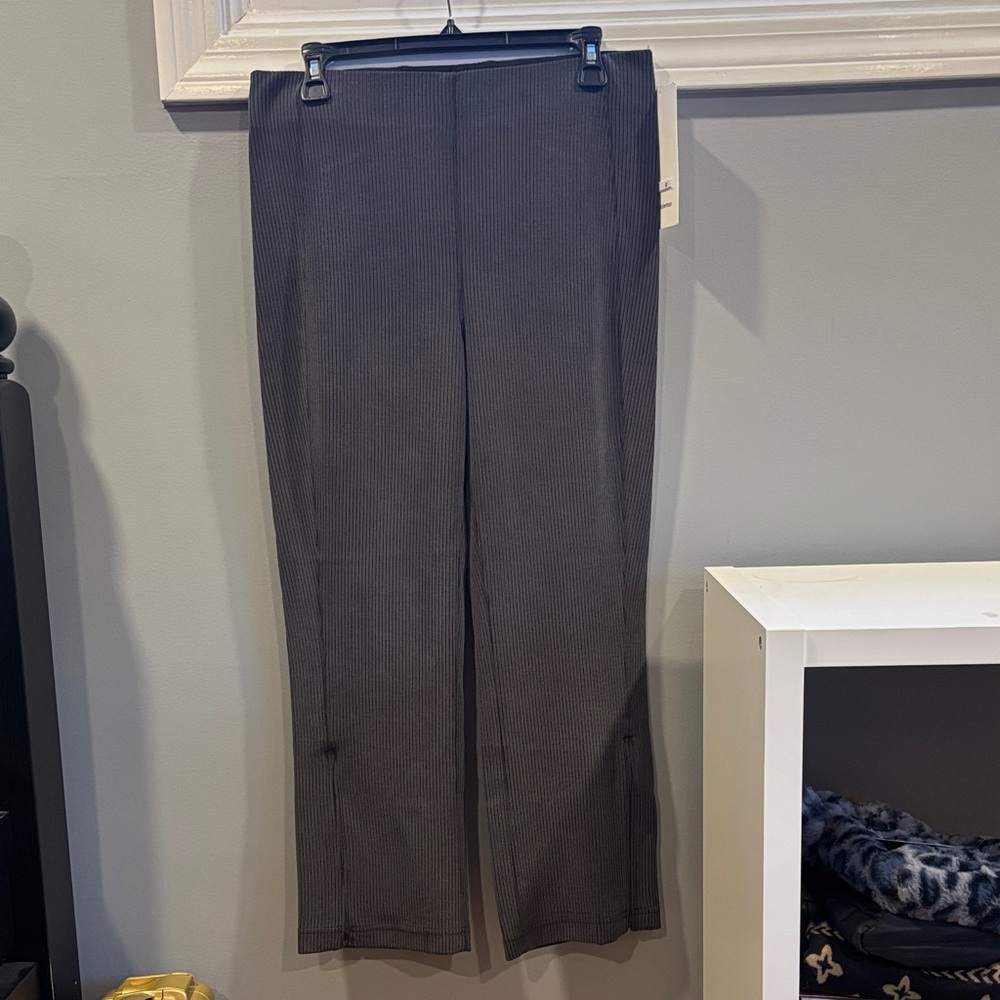 Lululemon Athletica Black Ribbed Softstreme Pants